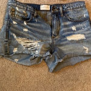 Gilded intent shorts from Buckle